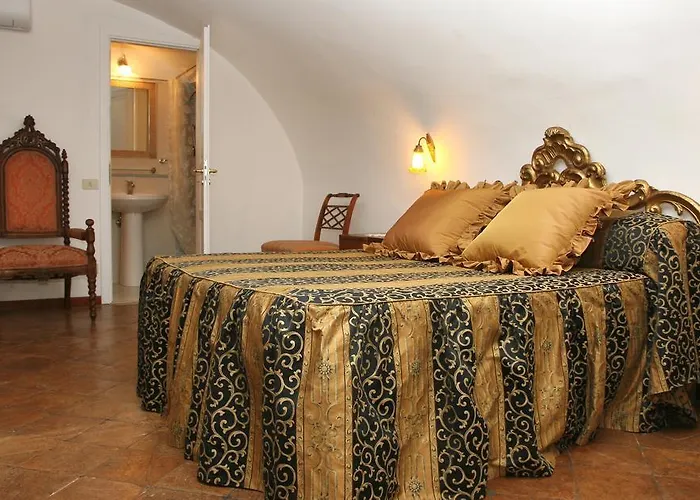 Navona Gallery Suites