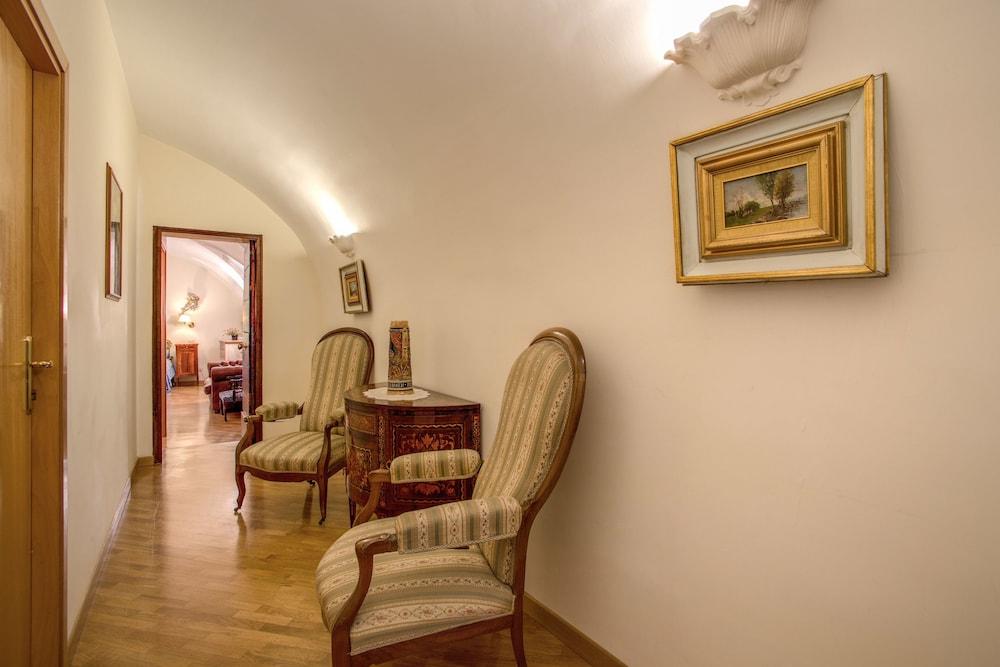 Navona Gallery Roma